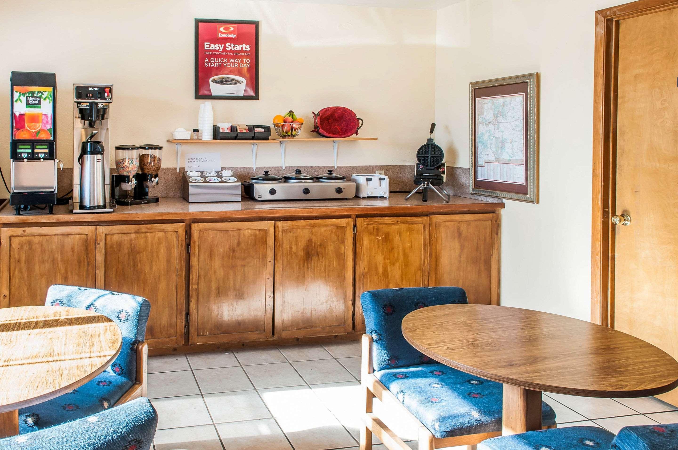 Econo Lodge Eagle Nest Kültér fotó