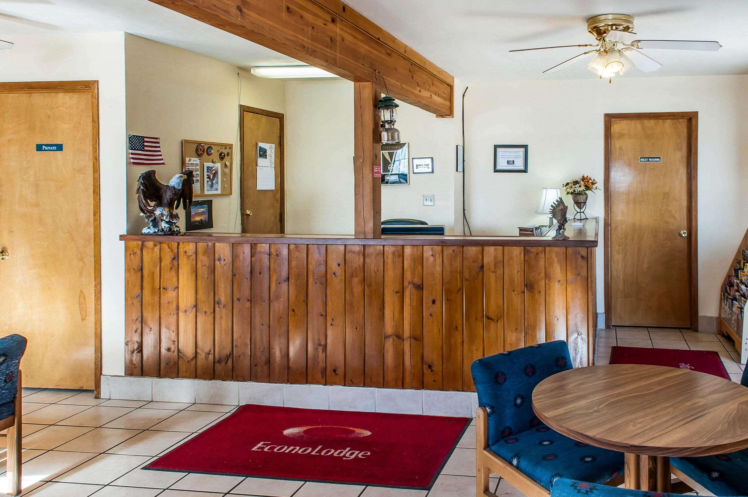 Econo Lodge Eagle Nest Kültér fotó