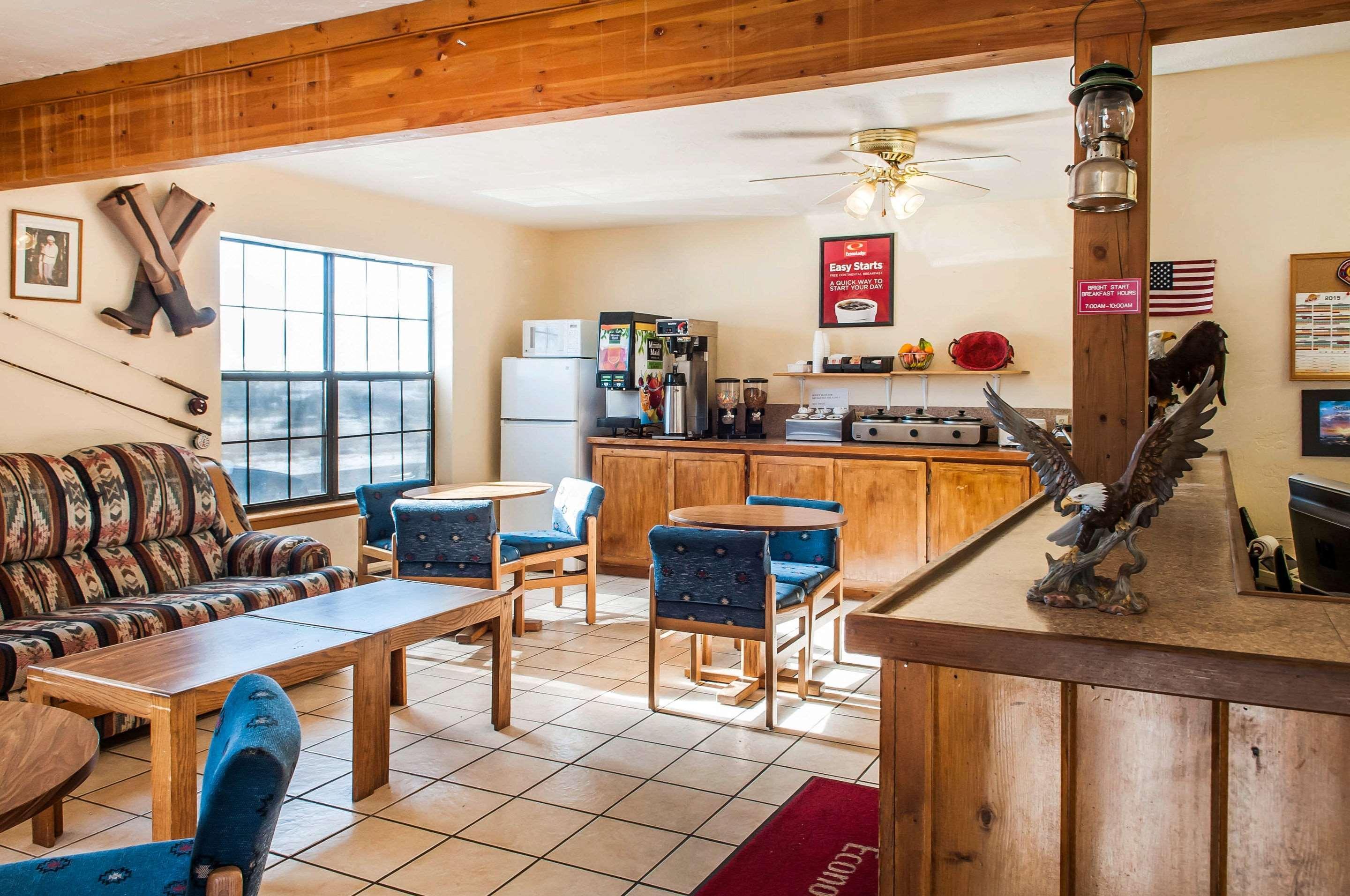 Econo Lodge Eagle Nest Kültér fotó