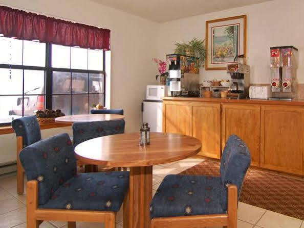 Econo Lodge Eagle Nest Kültér fotó